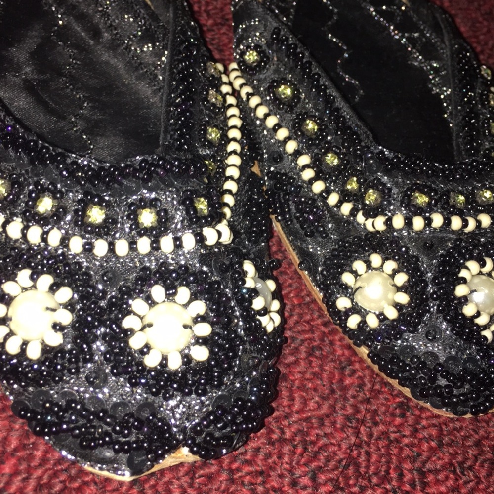 Brand new size 4-5 women’s sandals